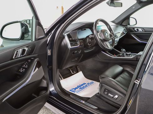Used 2023 BMW X5 xDrive40i w/ Executive Package AWD/4WD image 3