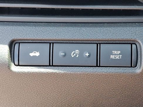Used 2025 Nissan Altima 2.5 S FWD image 26