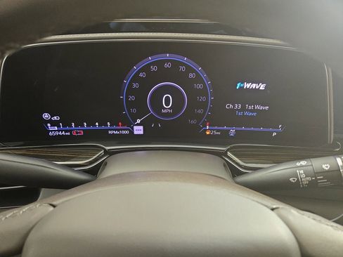 Certified 2022 Cadillac Escalade Sport w/ Touring Package image 18