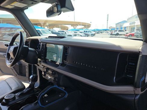 Used 2022 Ford Bronco Wildtrak AWD/4WD image 18