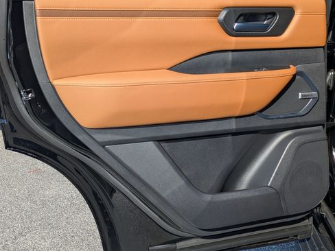 New 2026 Nissan Armada Platinum Reserve image 24