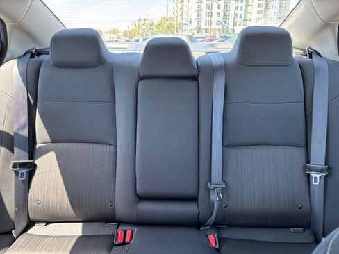 Used 2025 Nissan Altima 2.5 SV FWD image 34