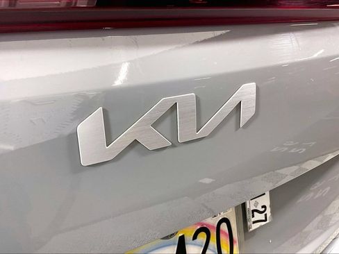 Used 2026 Kia Carnival SX FWD image 31