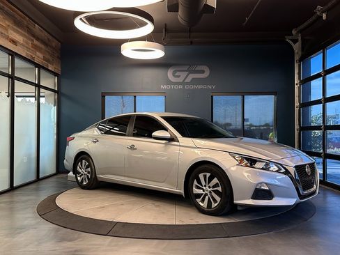 Used 2021 Nissan Altima 2.5 S w/ Driver Assist Package image 1