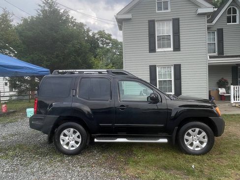 Used 2010 Nissan Xterra SE AWD/4WD image 6
