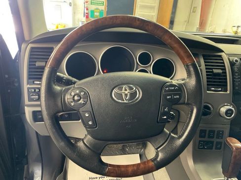 Used 2010 Toyota Sequoia Platinum AWD/4WD image 19