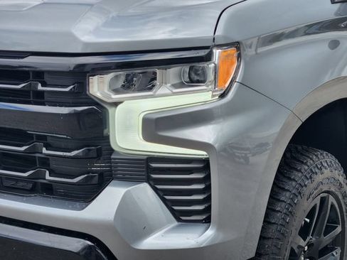 Used 2024 Chevrolet Silverado 1500 LT Trail Boss w/ Convenience Package II AWD/4WD image 7