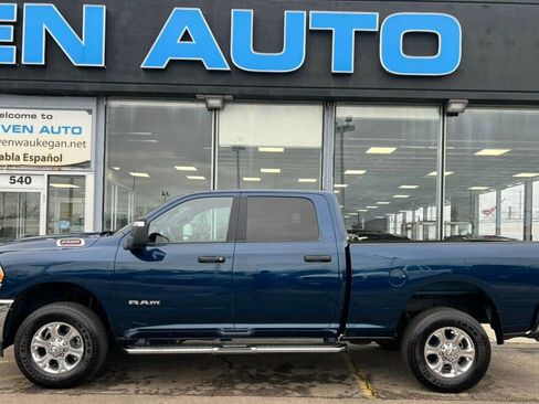 Used 2024 RAM 2500 Big Horn w/ Bed Utility Group image 38