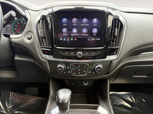Used 2021 Chevrolet Traverse LT AWD/4WD image 6