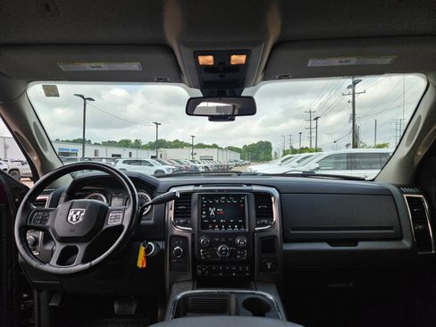 Used 2018 RAM 2500 Big Horn w/ Sport Appearance Group AWD/4WD image 25