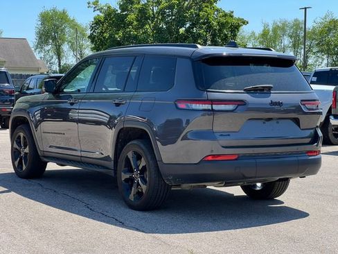 Used 2024 Jeep Grand Cherokee L Altitude AWD/4WD image 23