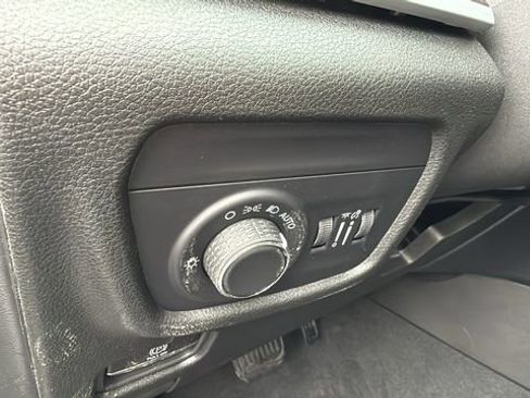 New 2026 Jeep Grand Cherokee Altitude AWD/4WD image 15