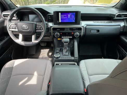 Used 2025 Toyota Tacoma SR5 image 14