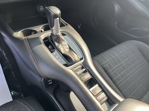 Used 2025 Honda HR-V Sport image 23