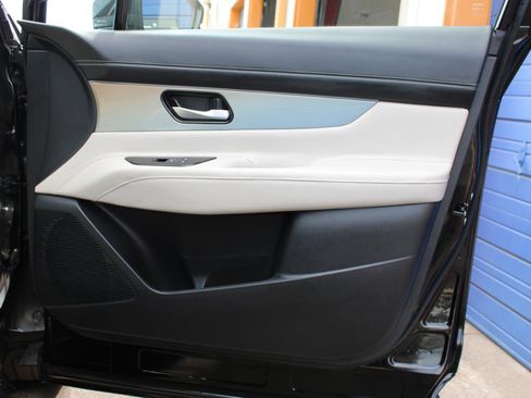 Used 2025 Nissan Murano SL AWD/4WD image 47