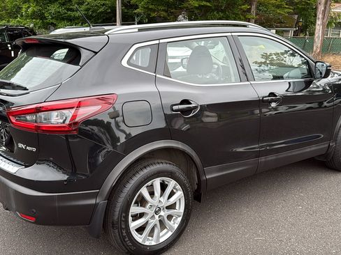 Certified 2021 Nissan Rogue Sport SV AWD/4WD image 25