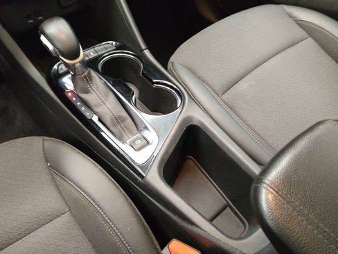 Used 2024 Buick Encore GX Preferred FWD image 26
