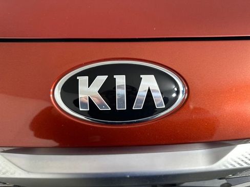 Used 2021 Kia Seltos S image 9