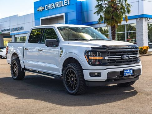 Used 2024 Ford F150 XLT w/ Tow/Haul Package AWD/4WD image 6