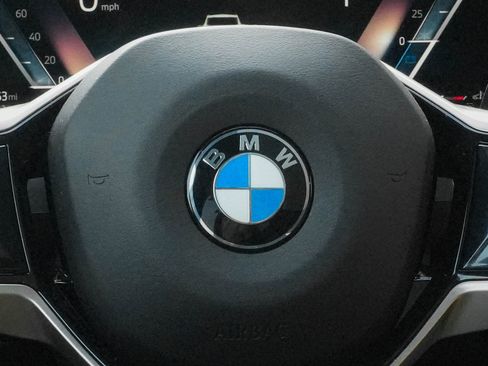 Used 2025 BMW X3 xDrive30i w/ Premium Package AWD/4WD image 16