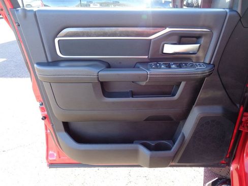 Certified 2024 RAM 2500 Big Horn w/ Night Edition image 7