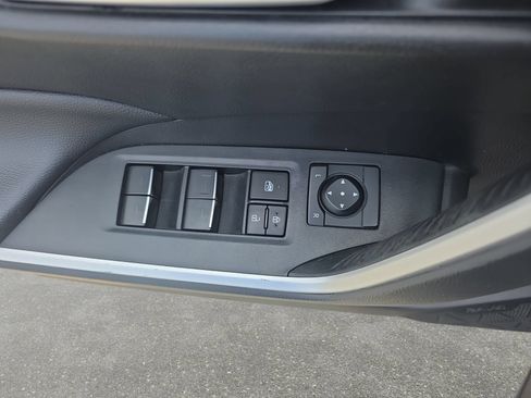 Used 2023 Toyota RAV4 XLE Premium FWD image 27