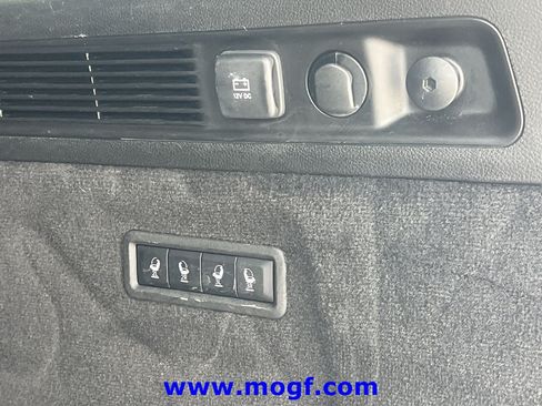 Used 2024 Jeep Grand Wagoneer L Series III AWD/4WD image 26