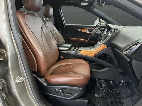 Used 2016 Lincoln MKX Reserve w/ Climate Package image 28