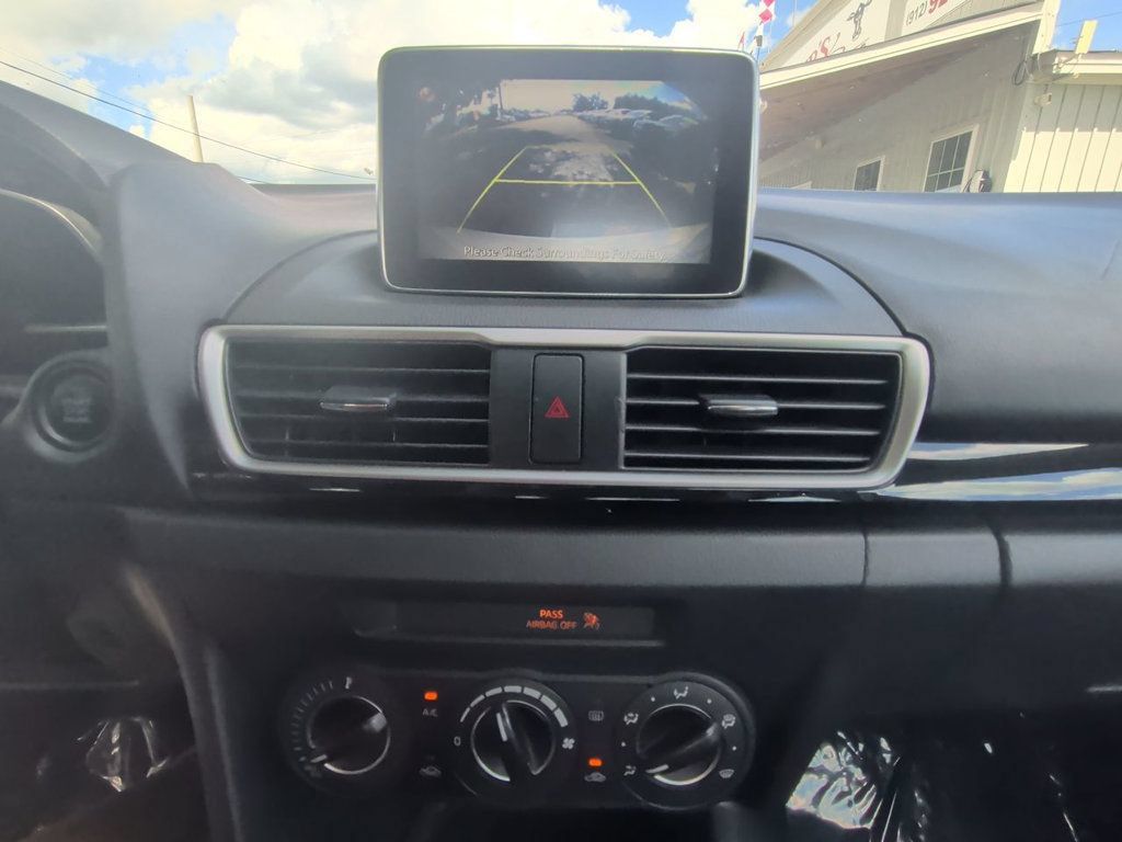 Used 2016 MAZDA MAZDA3 i Sport w/ Preferred Equipment Package FWD image 18