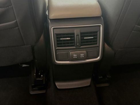 Used 2021 Subaru Forester Premium image 30