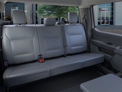 New 2025 Ford F250 XL w/ FX4 Off-Road Package image 11