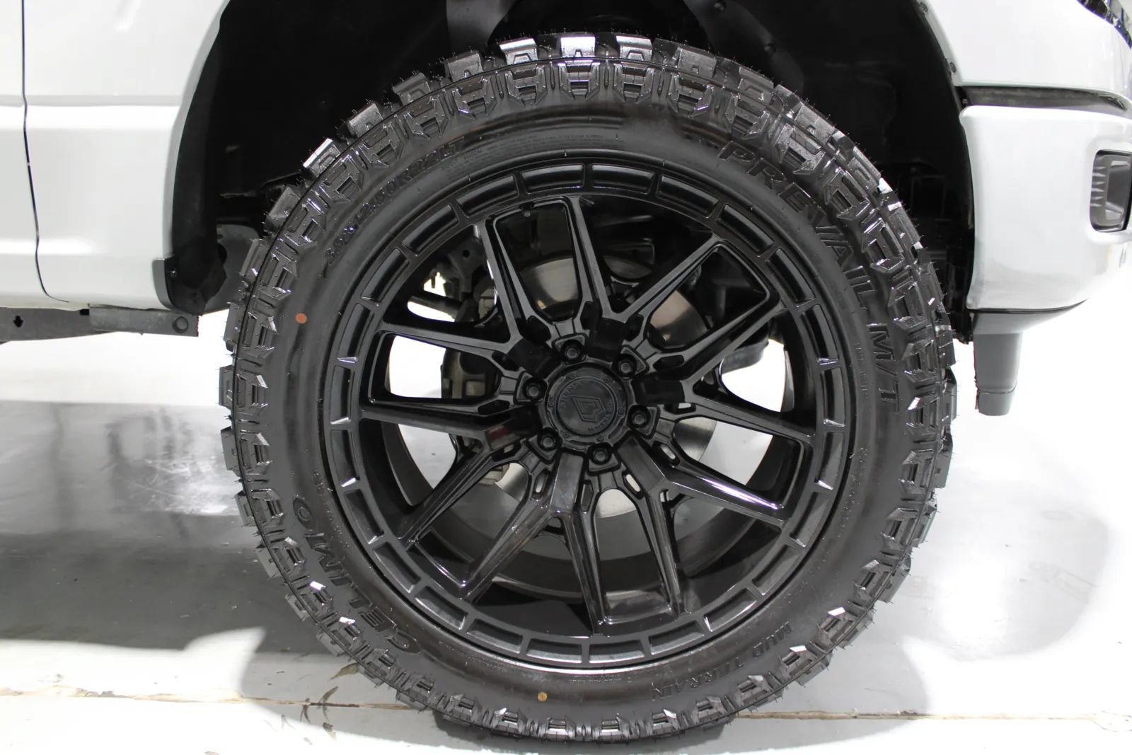 Used 2024 Ford F150 XLT w/ Equipment Group 302A MID AWD/4WD image 8