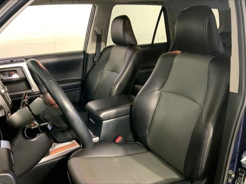 Used 2017 Toyota 4Runner SR5 image 22