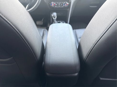 Used 2020 Buick Encore GX Essence w/ Advanced Technology Package AWD/4WD image 15