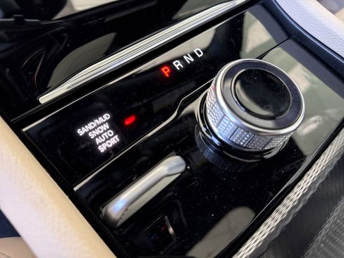 New 2025 Jeep Grand Cherokee Limited AWD/4WD image 24