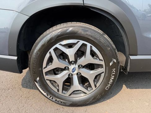Used 2022 Subaru Forester Premium AWD/4WD image 9