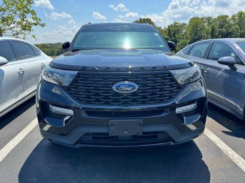 Used 2023 Ford Explorer ST-Line w/ Class IV Trailer Tow Package AWD/4WD image 2