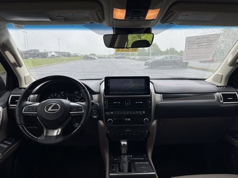 Used 2023 Lexus GX 460 Premium image 14