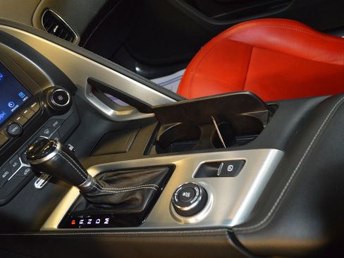 Used 2019 Chevrolet Corvette Grand Sport w/ Carbon Flash Badge Package image 20