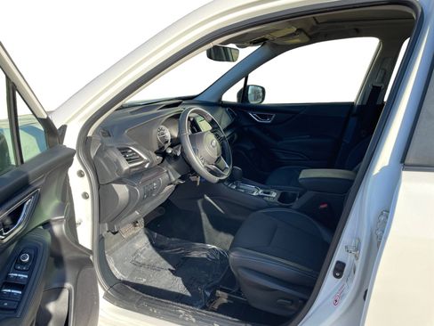 Used 2020 Subaru Forester Premium image 2