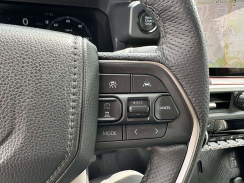 Used 2024 Toyota Tacoma Limited w/ Limited Package (LT) AWD/4WD image 32