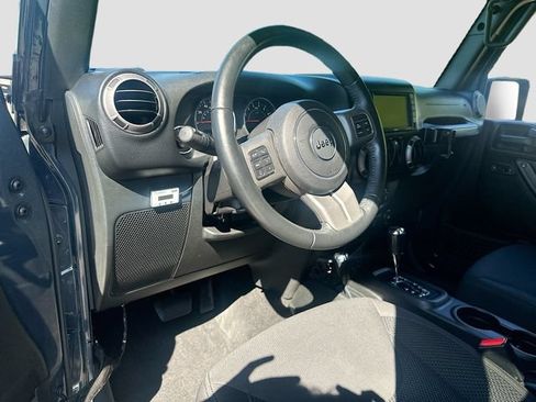 Used 2017 Jeep Wrangler Sport AWD/4WD image 10