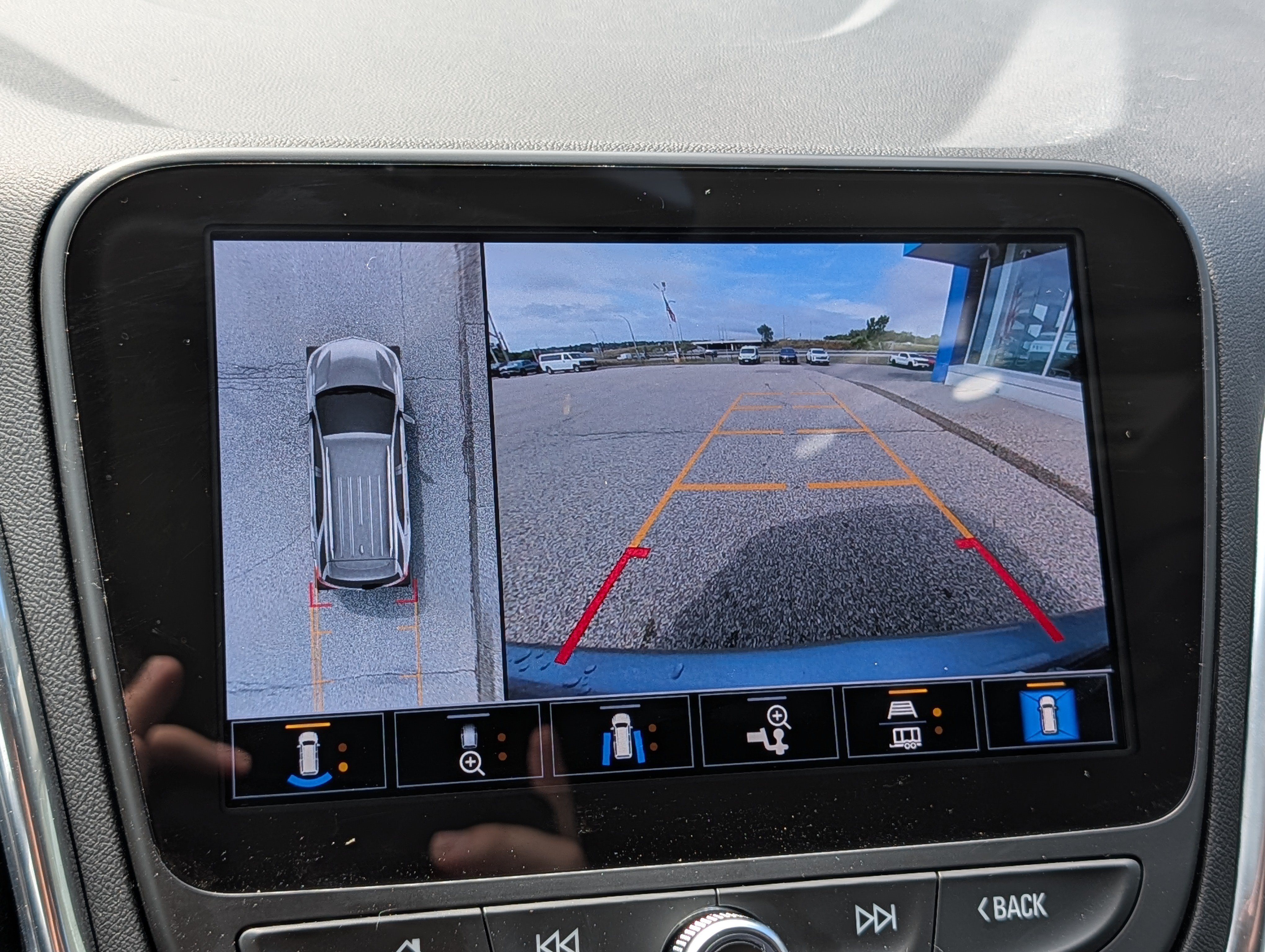 Certified 2024 Chevrolet Equinox LT AWD/4WD image 22
