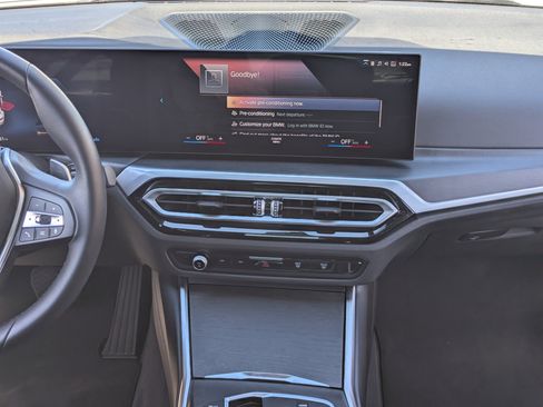 Used 2023 BMW 330i Sedan w/ Driving Assistance Package image 17