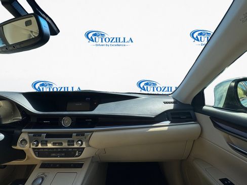 Used 2013 Lexus ES 350 FWD image 11