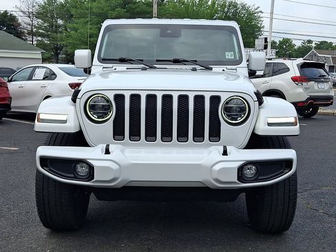 Used 2022 Jeep Wrangler Unlimited Sahara AWD/4WD image 5