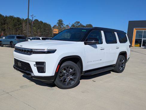 New 2026 Jeep Grand Wagoneer Upland image 4