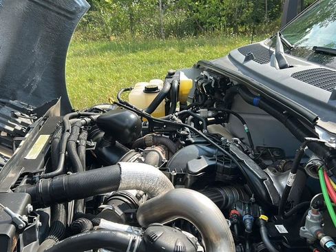 Used 2019 Ford F650 2WD Regular Cab Super Duty image 30