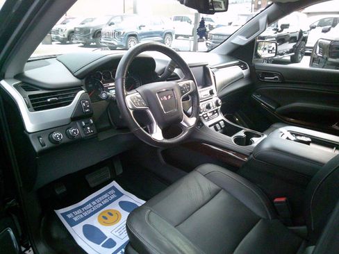 Used 2018 GMC Yukon SLT w/ HD Trailering Package image 7