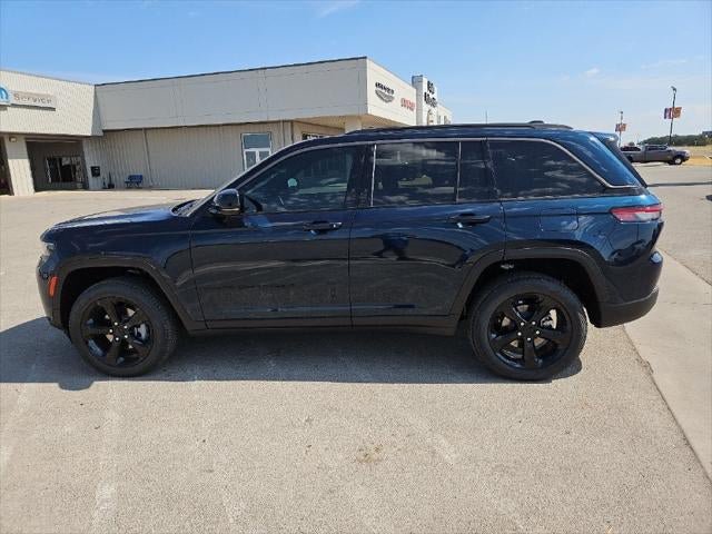 New 2026 Jeep Grand Cherokee Limited w/ Limited Altitude Package RWD image 33